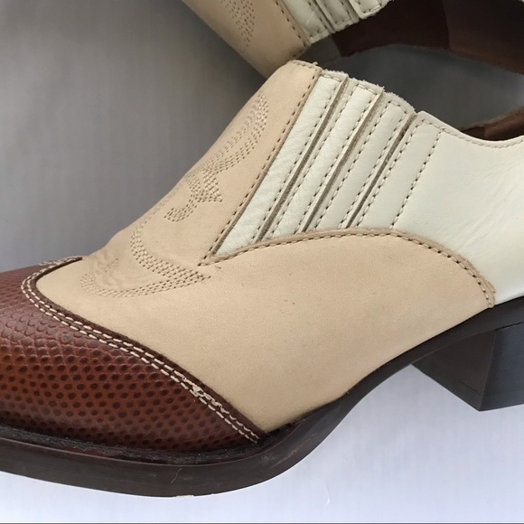 Nine West boot style ankle shoes - Picture 12 of 16